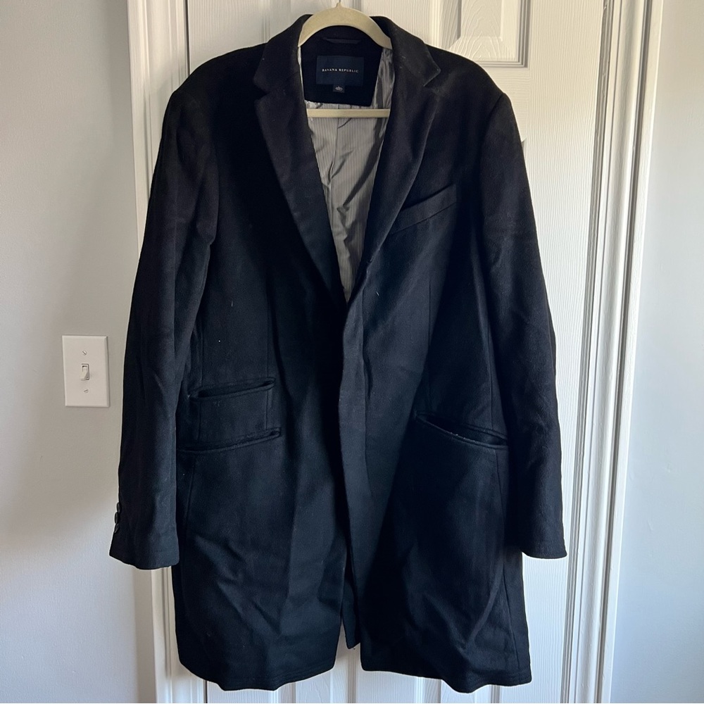 Banana Republic Men’s winter coat Black size L